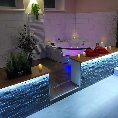 Wellness Pustik Se Soukromou Virivkou A Saunou * Pencin