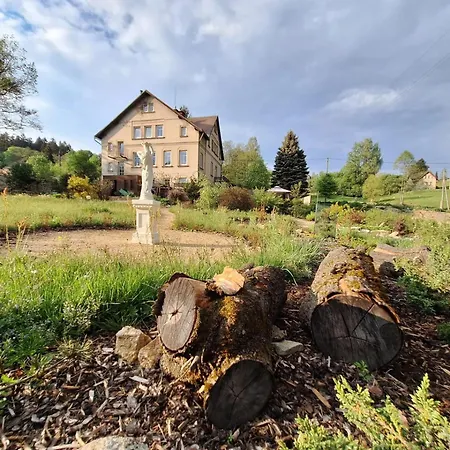 Wellness Pustik Se Soukromou Virivkou A Saunou Pencin