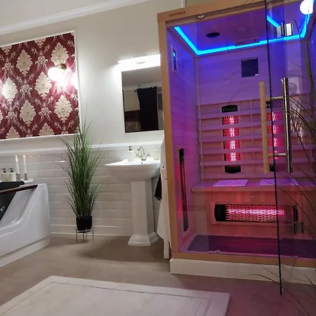 Wellness Pustik Se Soukromou Virivkou A Saunou